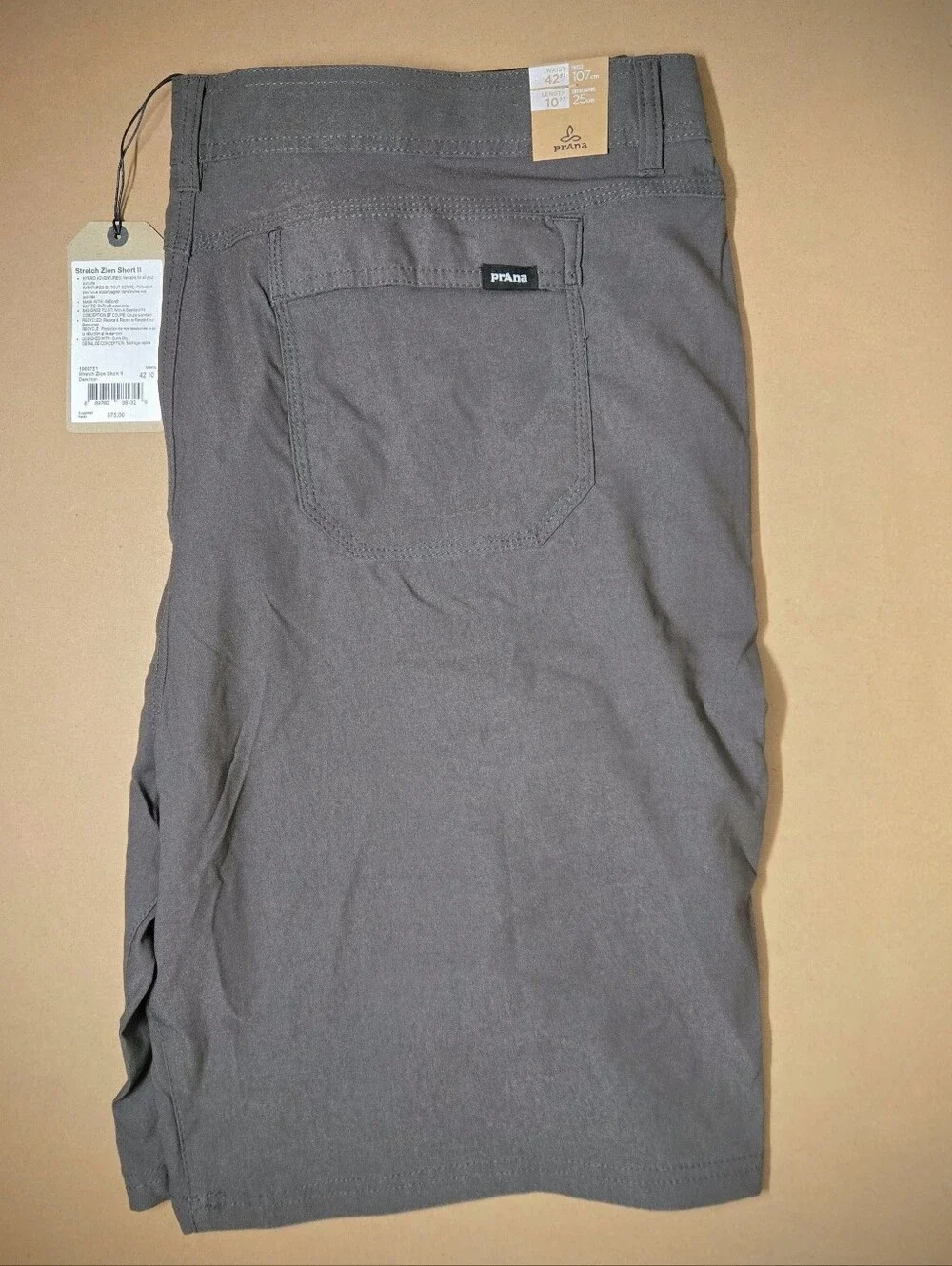 NEW $75 Prana Stretch Zion II Shorts Men’s Size 42x10 Gray Cargo Hiking Hybrid